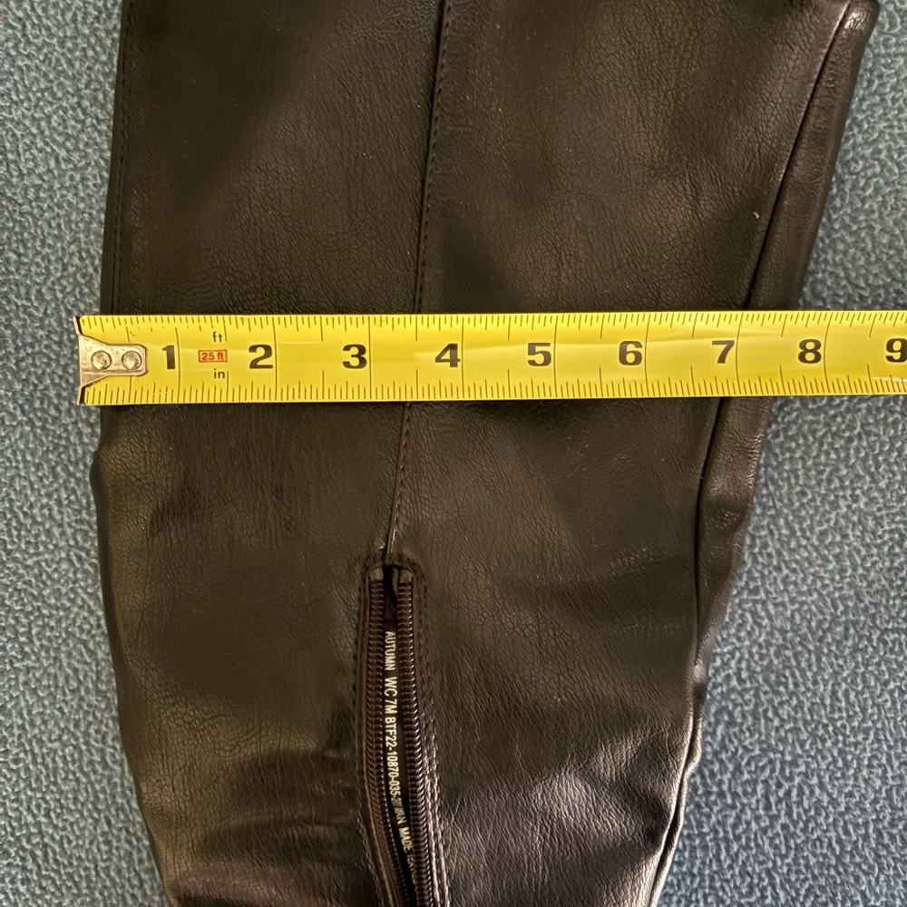 BareTraps Black Wide Calf Boots - Picture 5 of 6